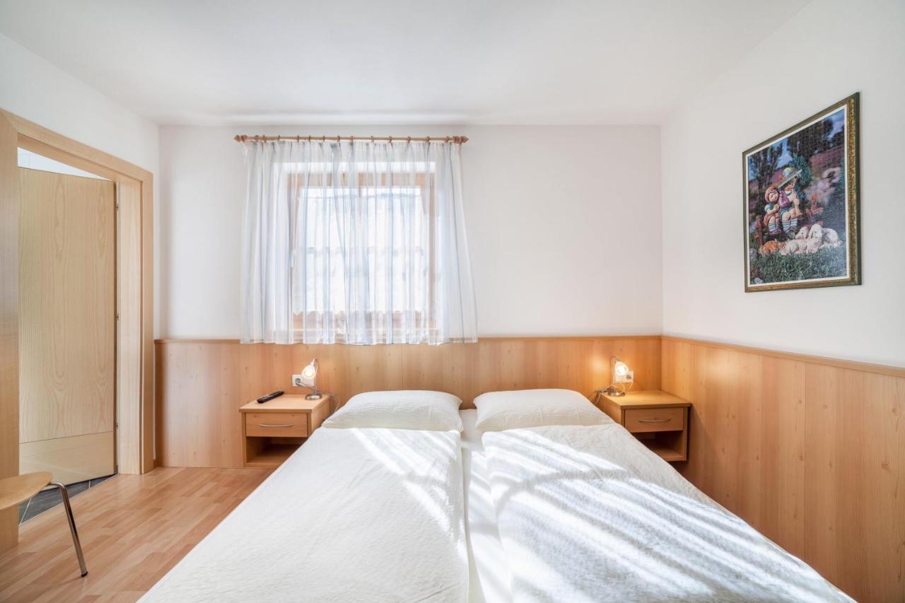 Parigger Apt Zirbe Racines Exterior photo